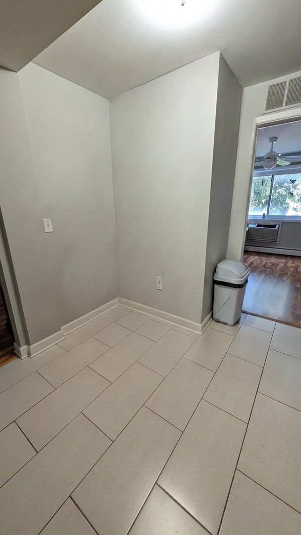 10353 Dearlove Road 2g Property Photo 5
