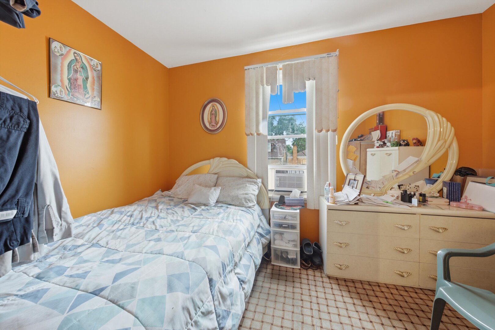 4322 S Maplewood Avenue Property Photo 8