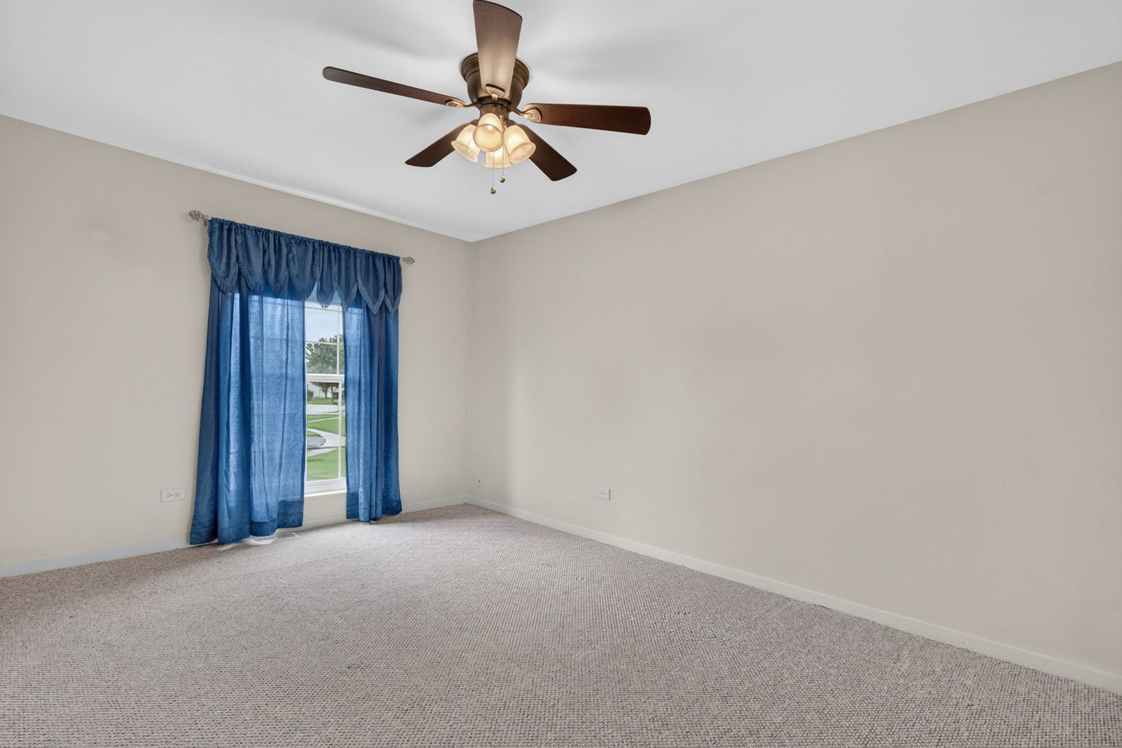 7606 W Royce Court Property Photo 10