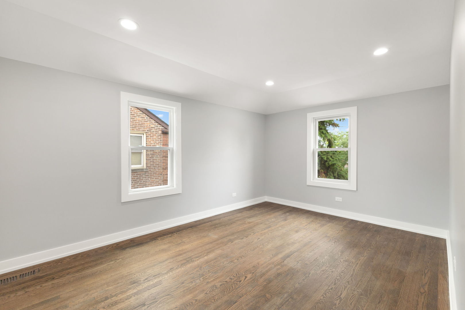 16041 Halsted Street Property Photo 11