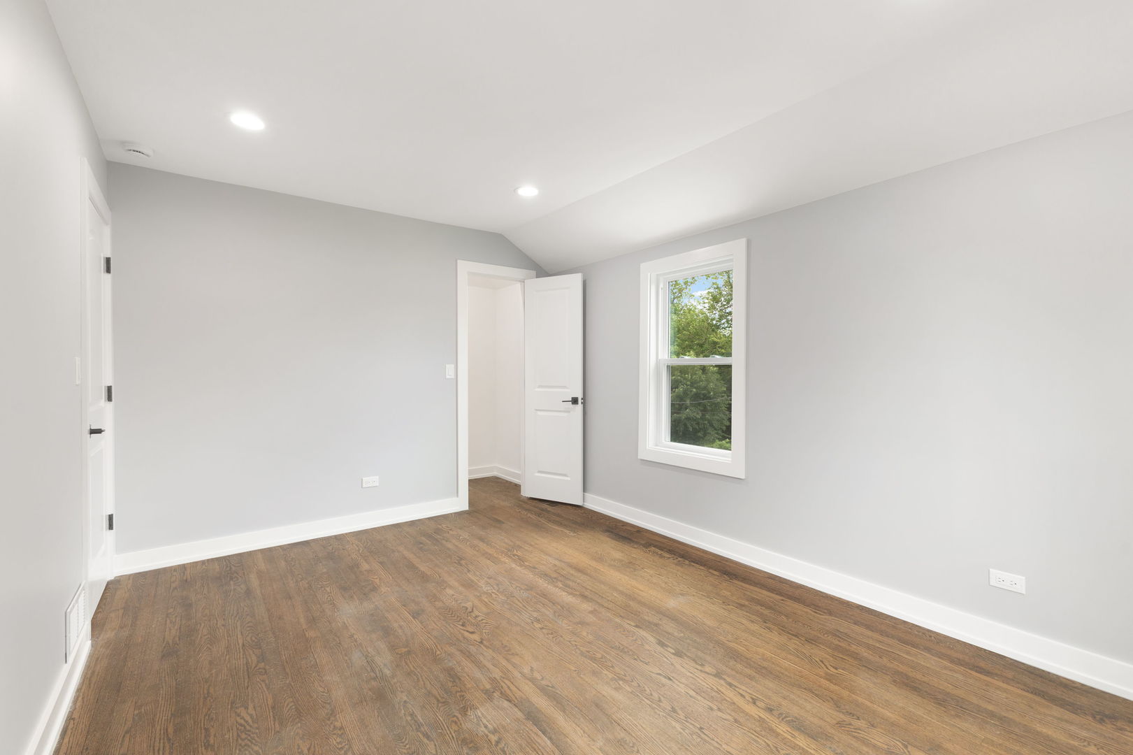 16041 Halsted Street Property Photo 13
