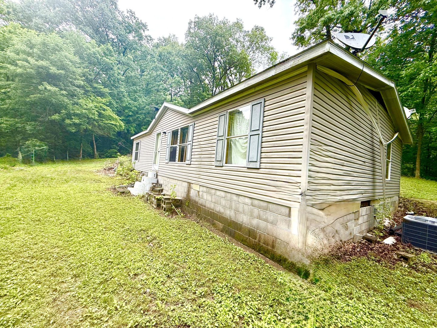 1470 Morgan School Road Property Photo 8