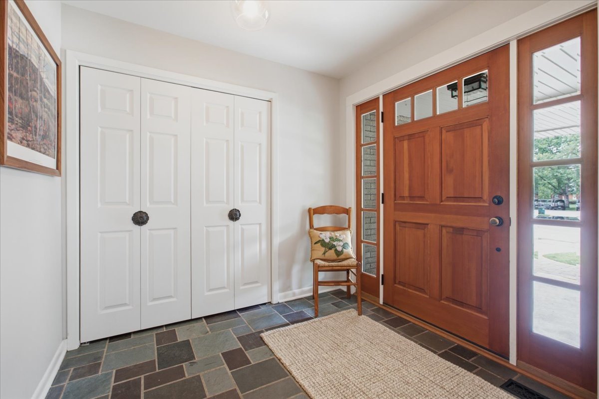 1006 Meadowlark Lane Property Photo 2