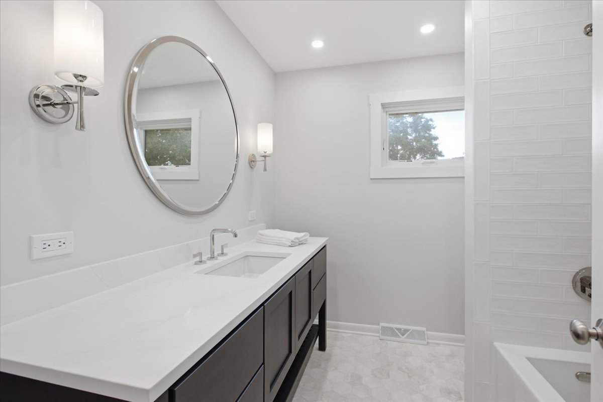 1006 Meadowlark Lane Property Photo 23