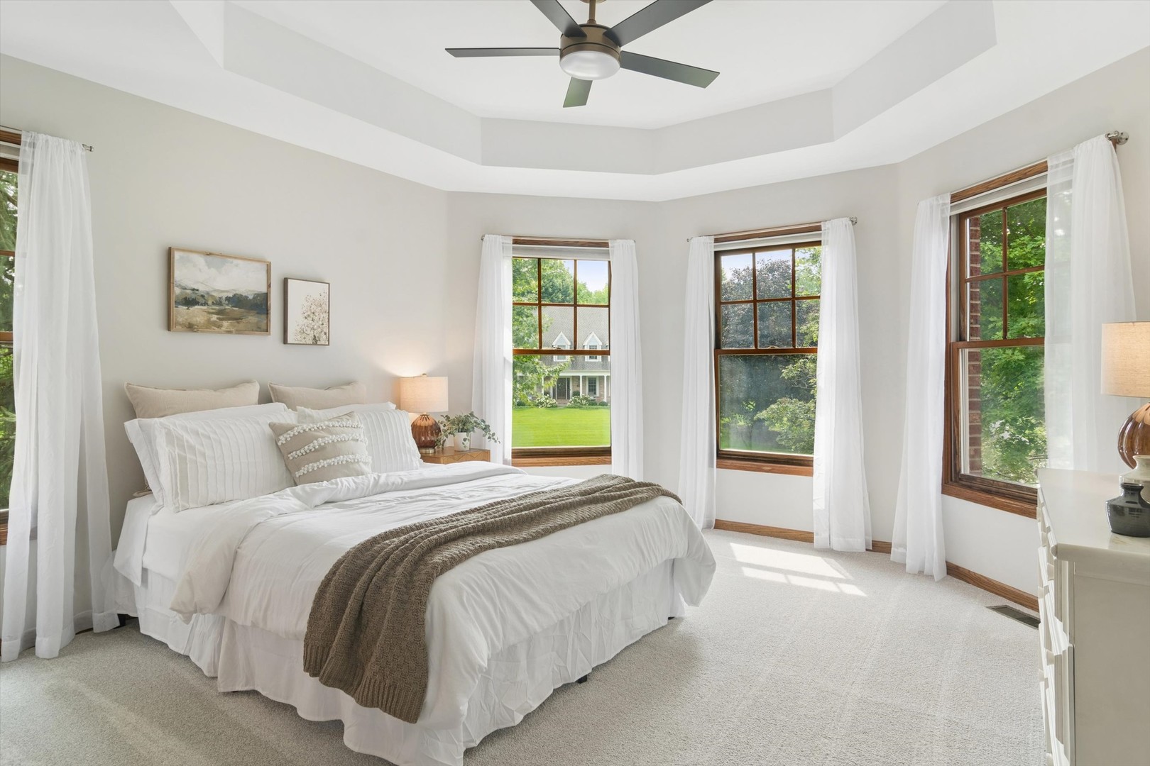 5617 Winding Road Property Photo 16