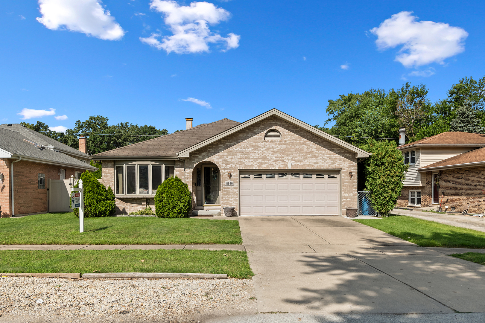 11640 S Laporte Avenue Property Photo 1
