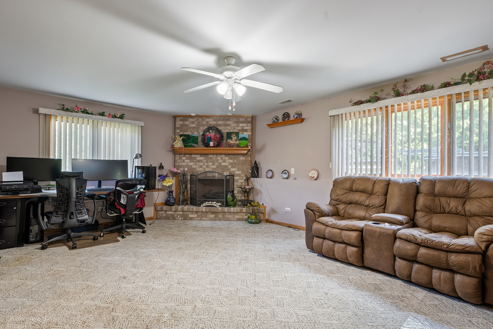 11640 S Laporte Avenue Property Photo 10