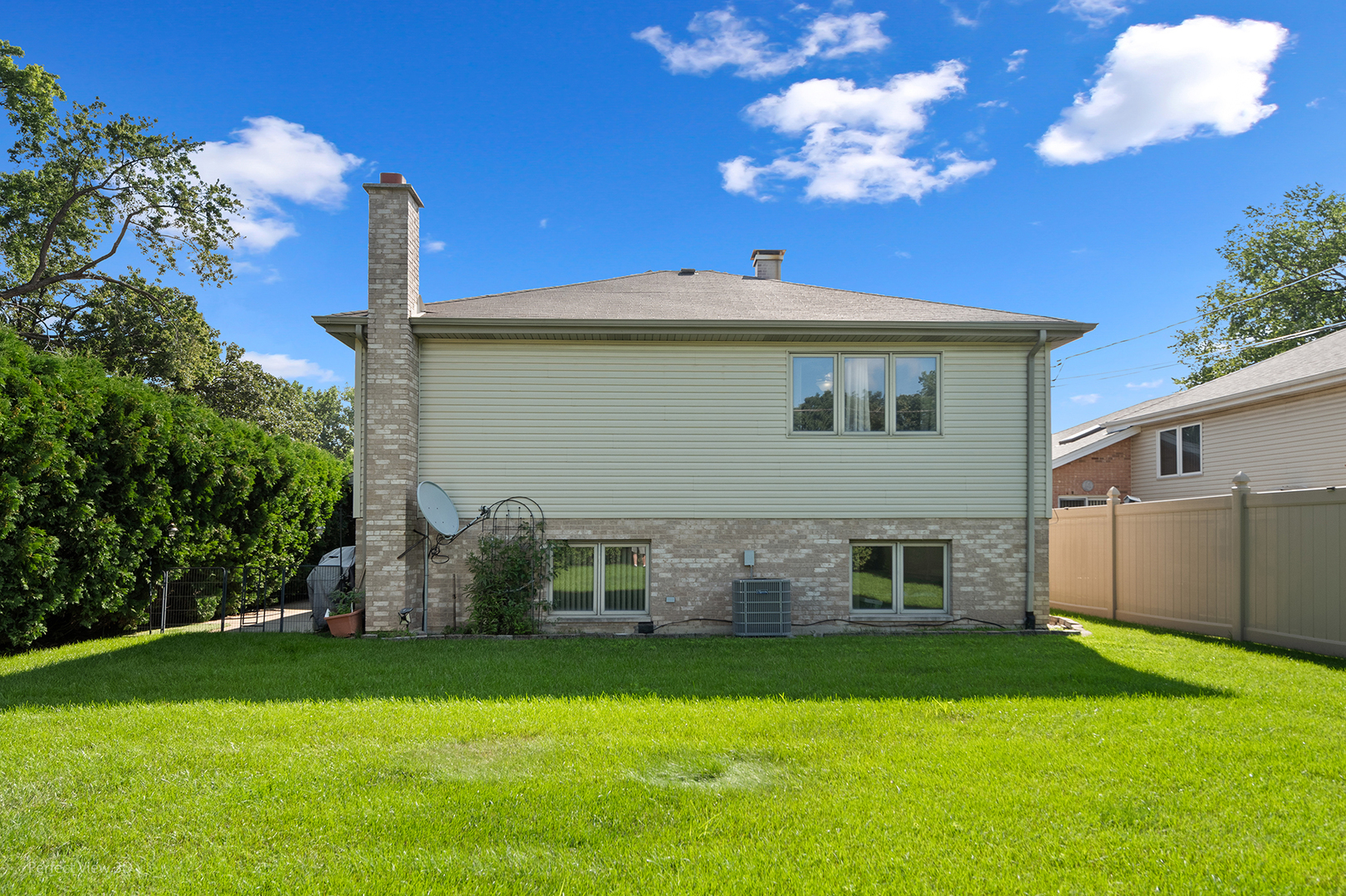 11640 S Laporte Avenue Property Photo 20