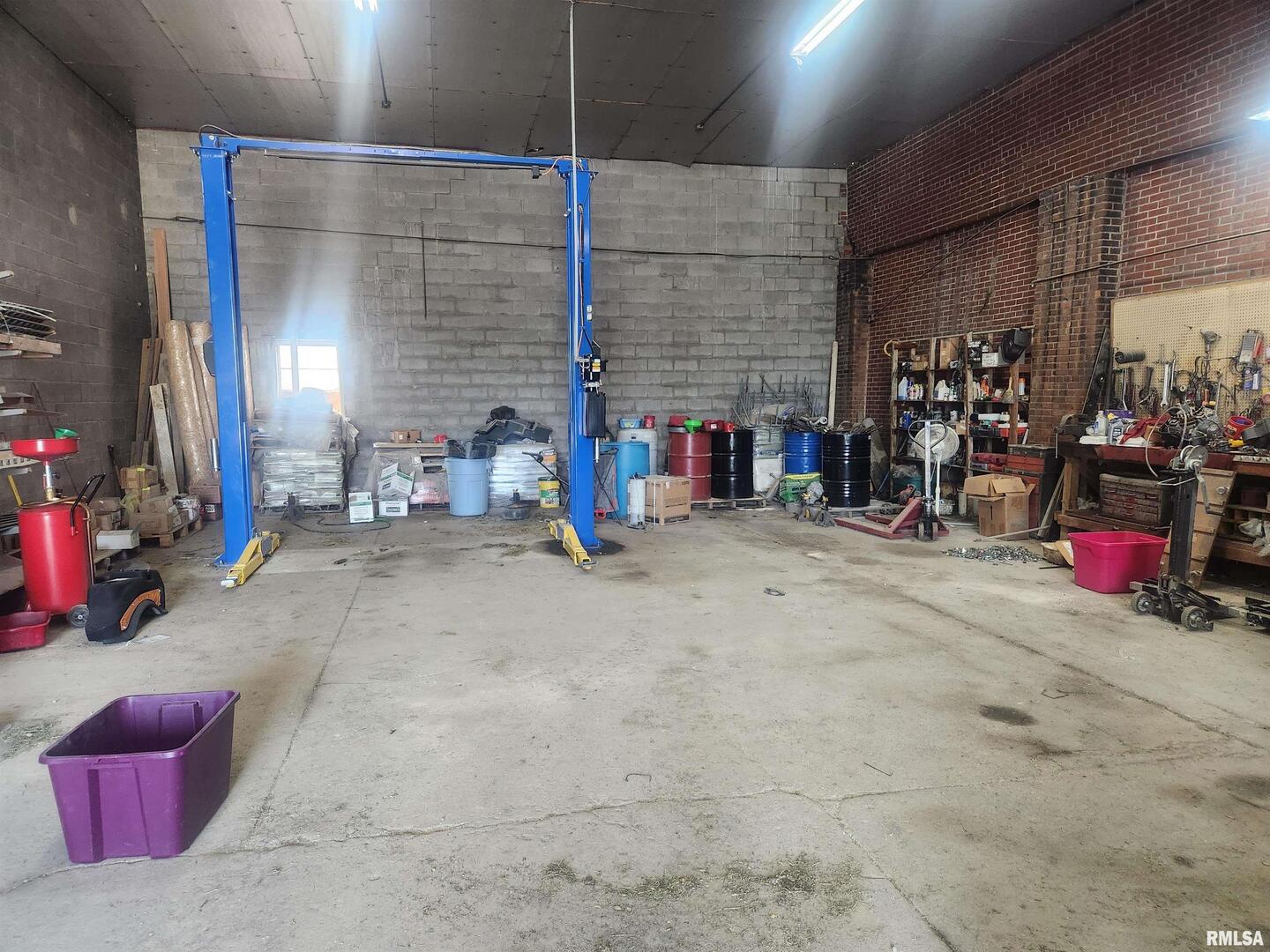 309 S Beaucoup Street Property Photo 15