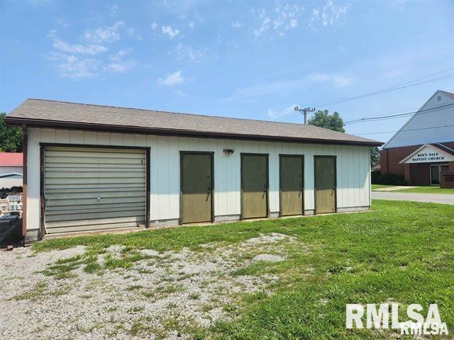 309 S Beaucoup Street Property Photo 21