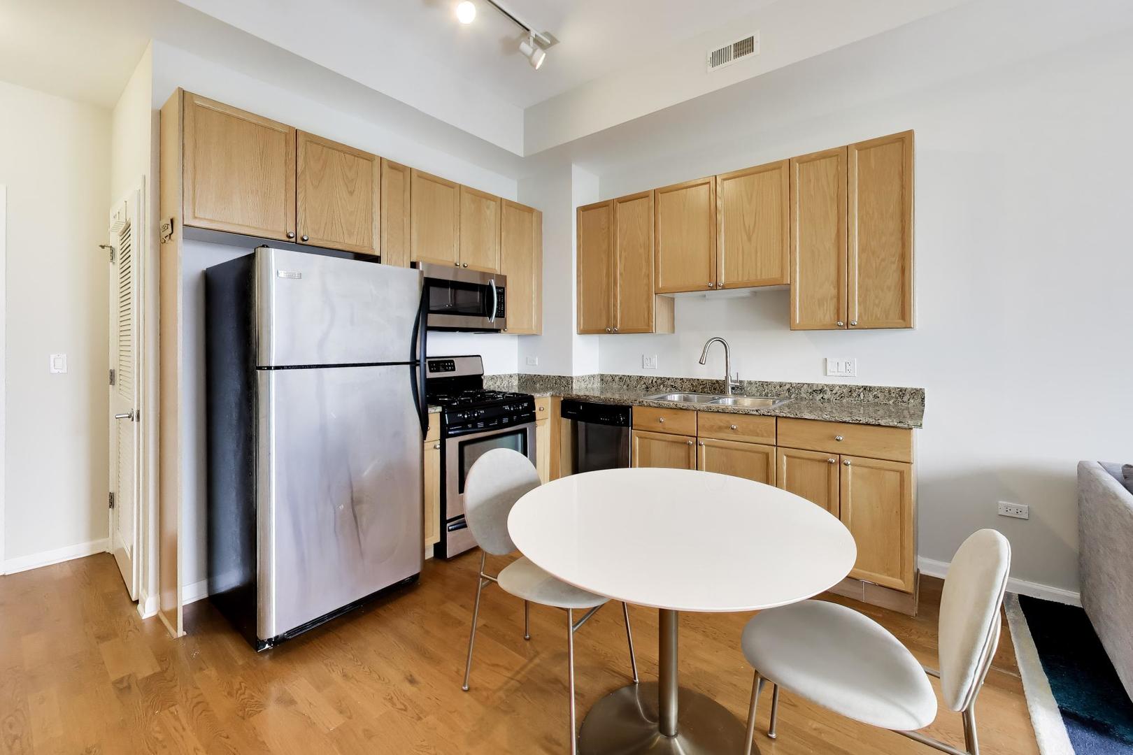 1464 S Michigan Avenue 1306 Property Photo 7