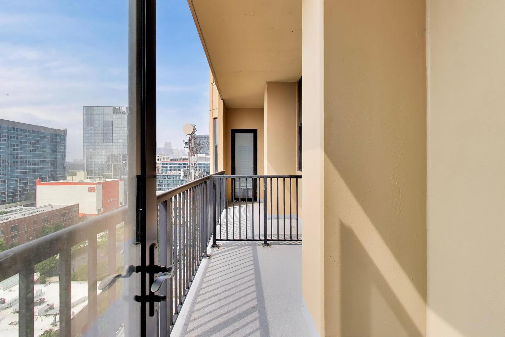 1464 S Michigan Avenue 1306 Property Photo 14
