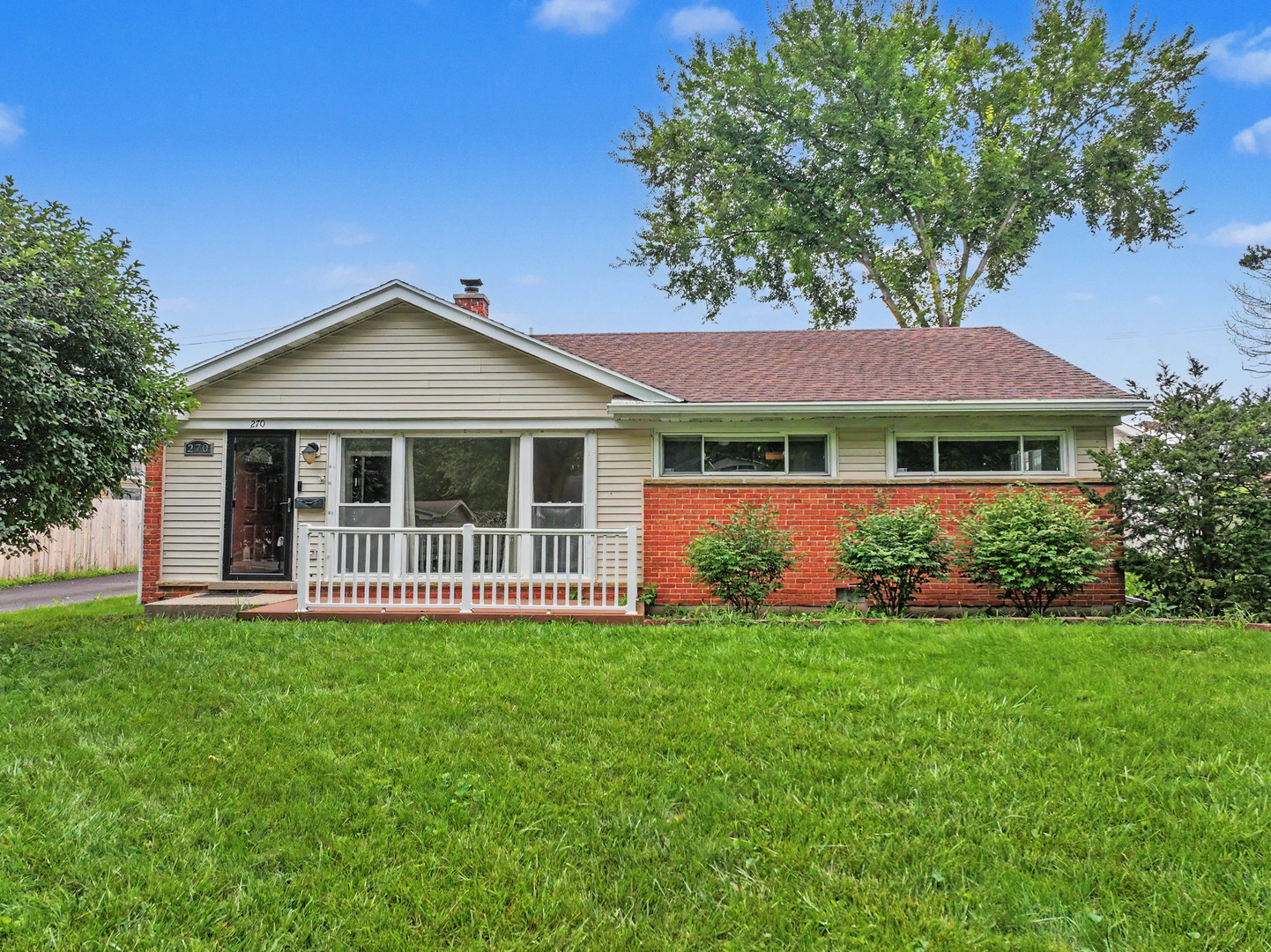 270 N Linden Avenue Property Photo 1