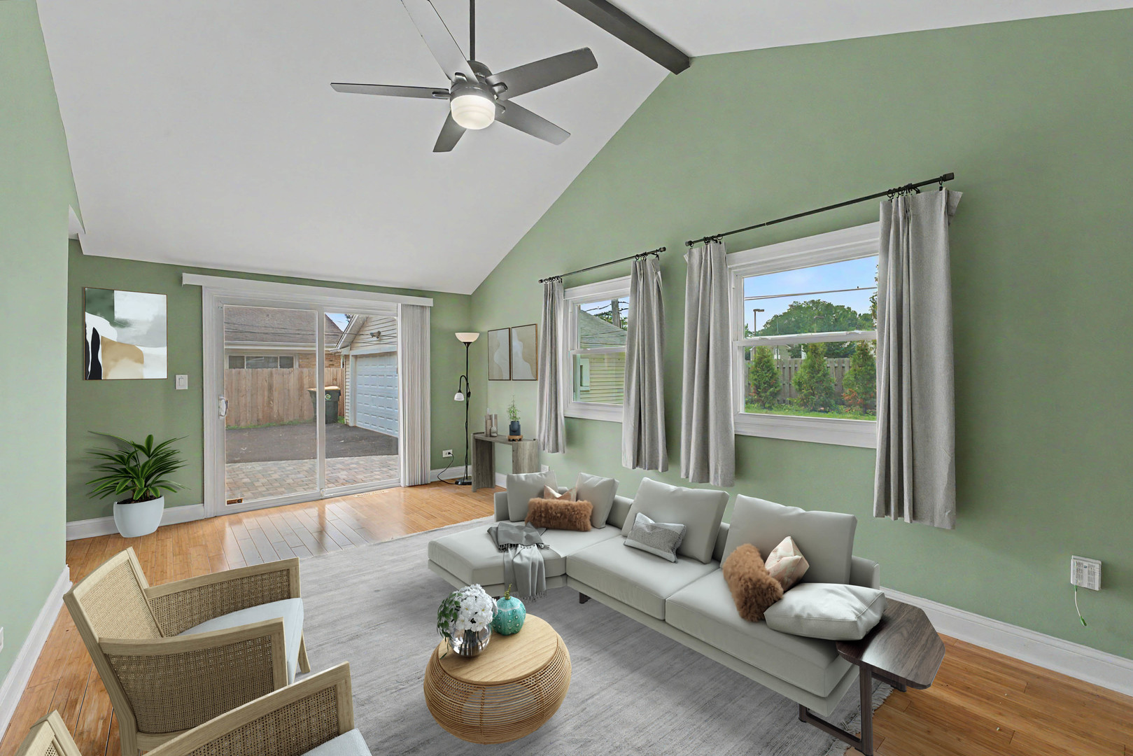 270 N Linden Avenue Property Photo 16