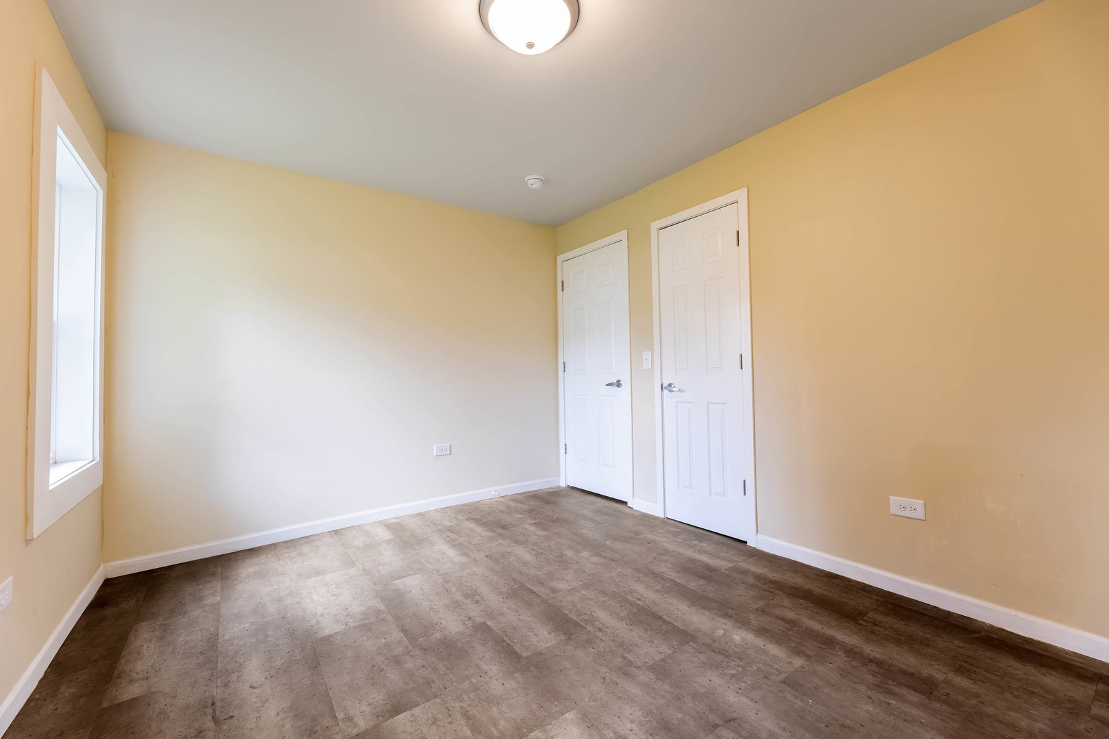 14802 Oak Street Property Photo 13