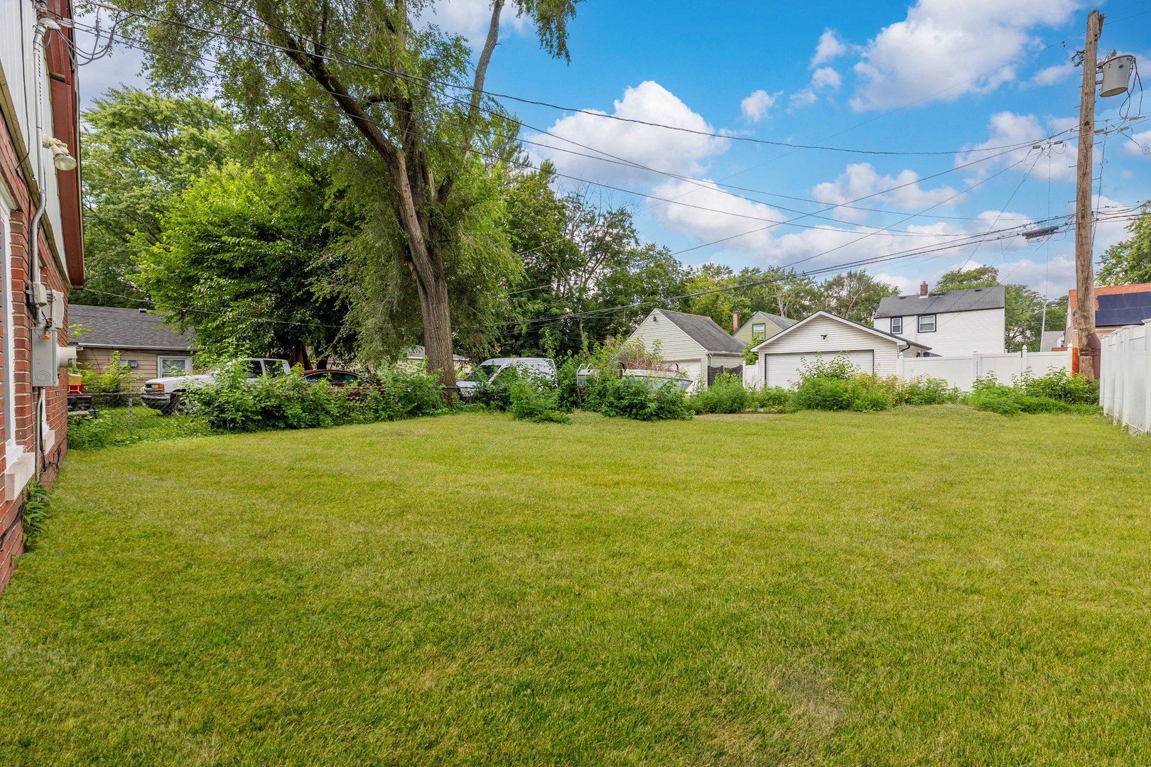 14802 Oak Street Property Photo 16