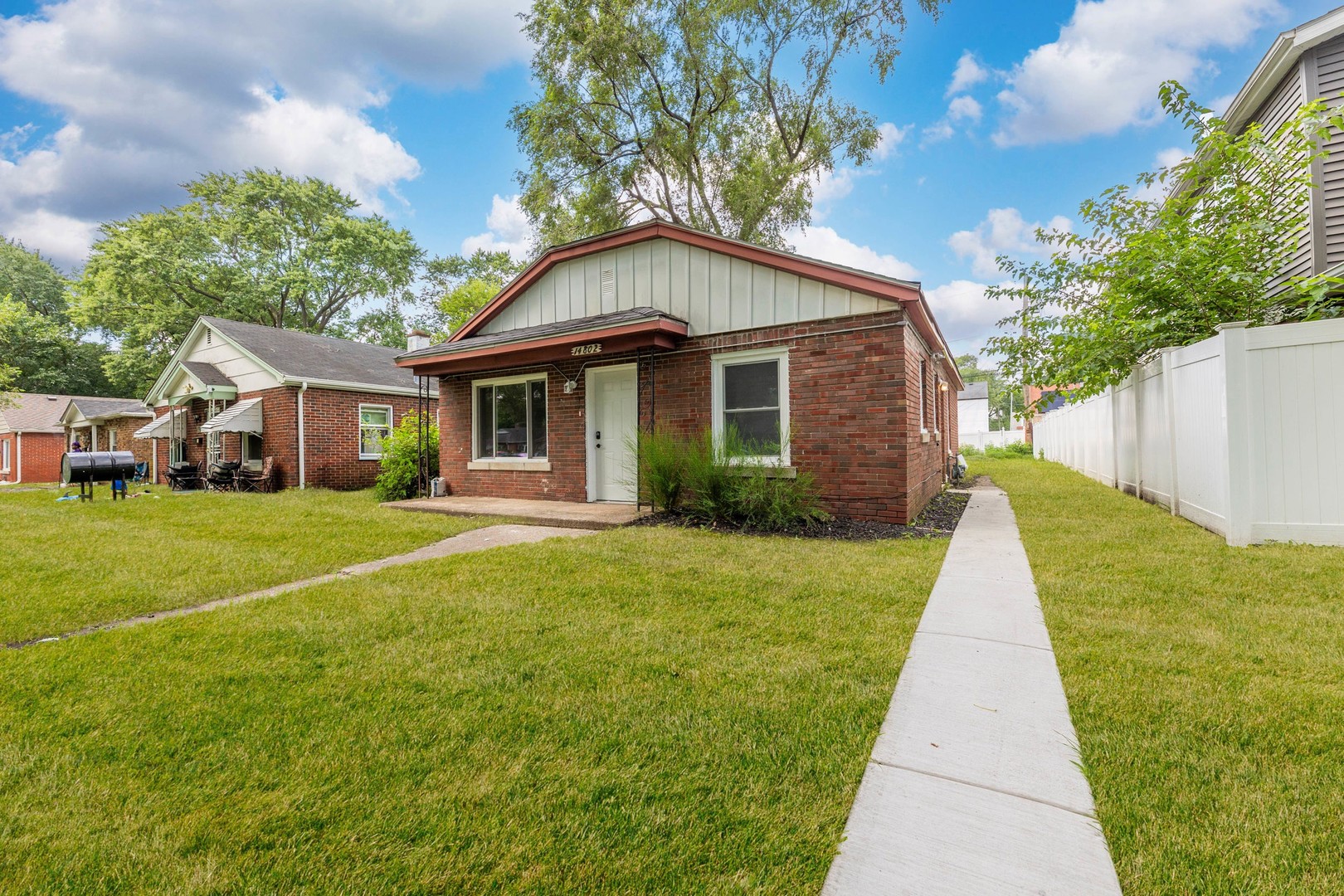 14802 Oak Street Property Photo 18