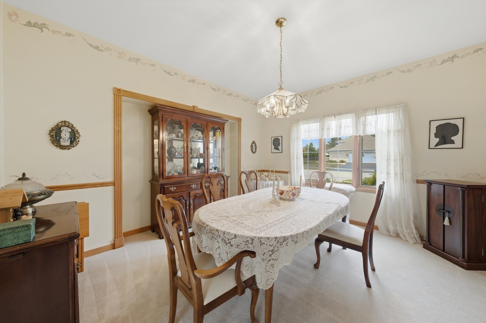 7651 Steeple Chase Drive Property Photo 8