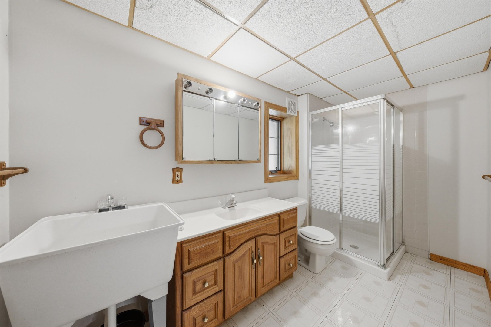 7651 Steeple Chase Drive Property Photo 28