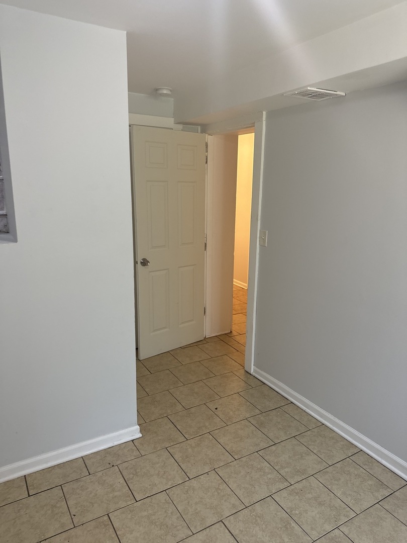 6344 S Eberhart Avenue 1 Property Photo 18