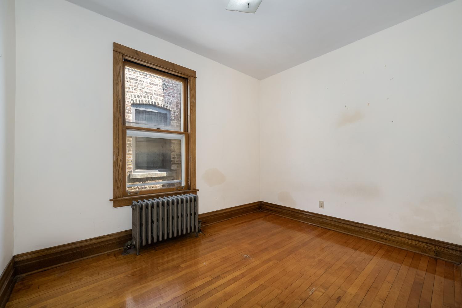 4505 N Artesian Avenue Property Photo 11