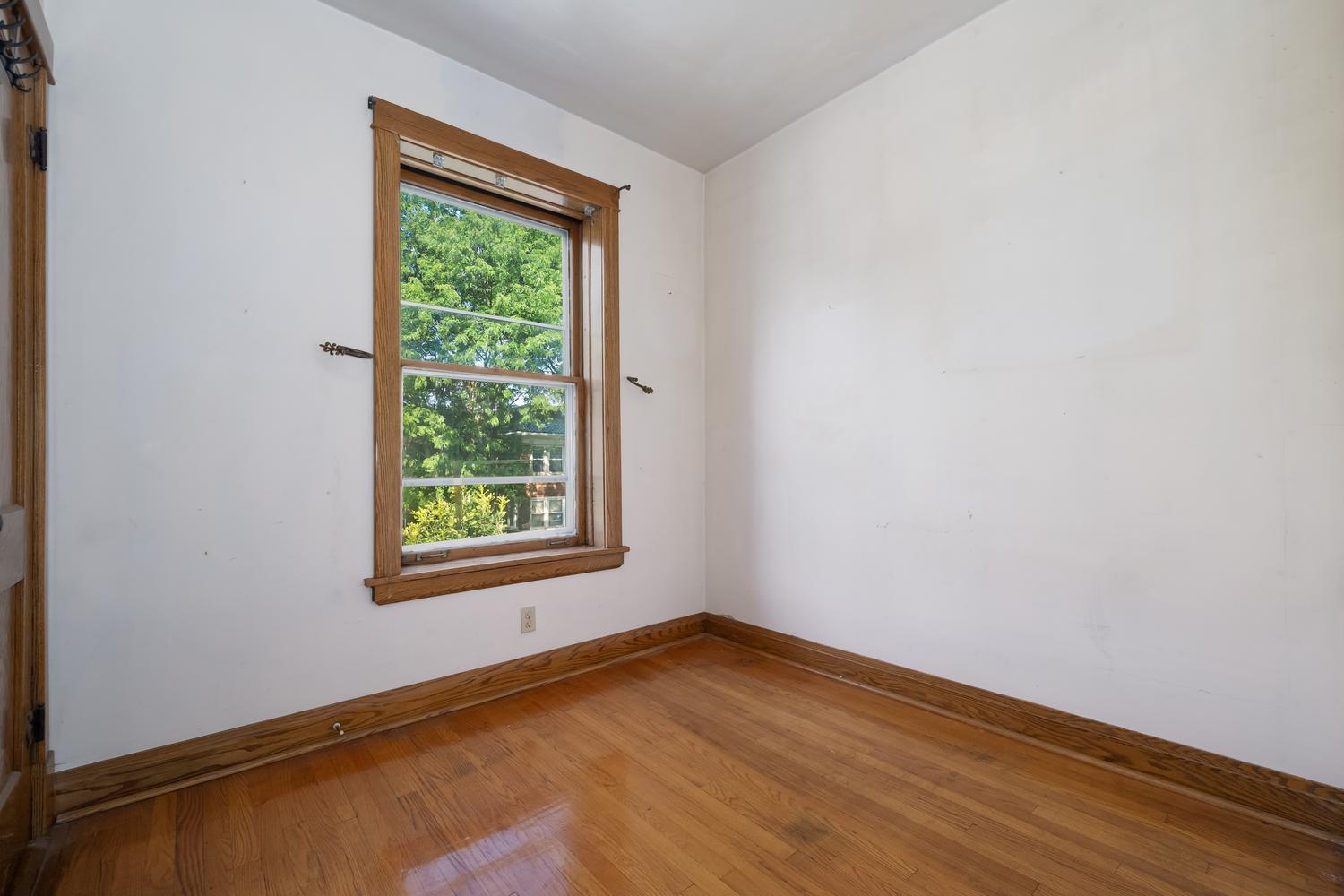 4505 N Artesian Avenue Property Photo 12