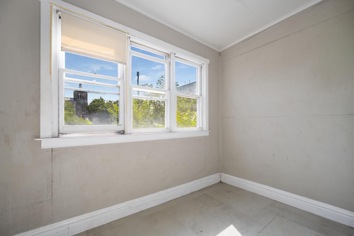 4505 N Artesian Avenue Property Photo 14