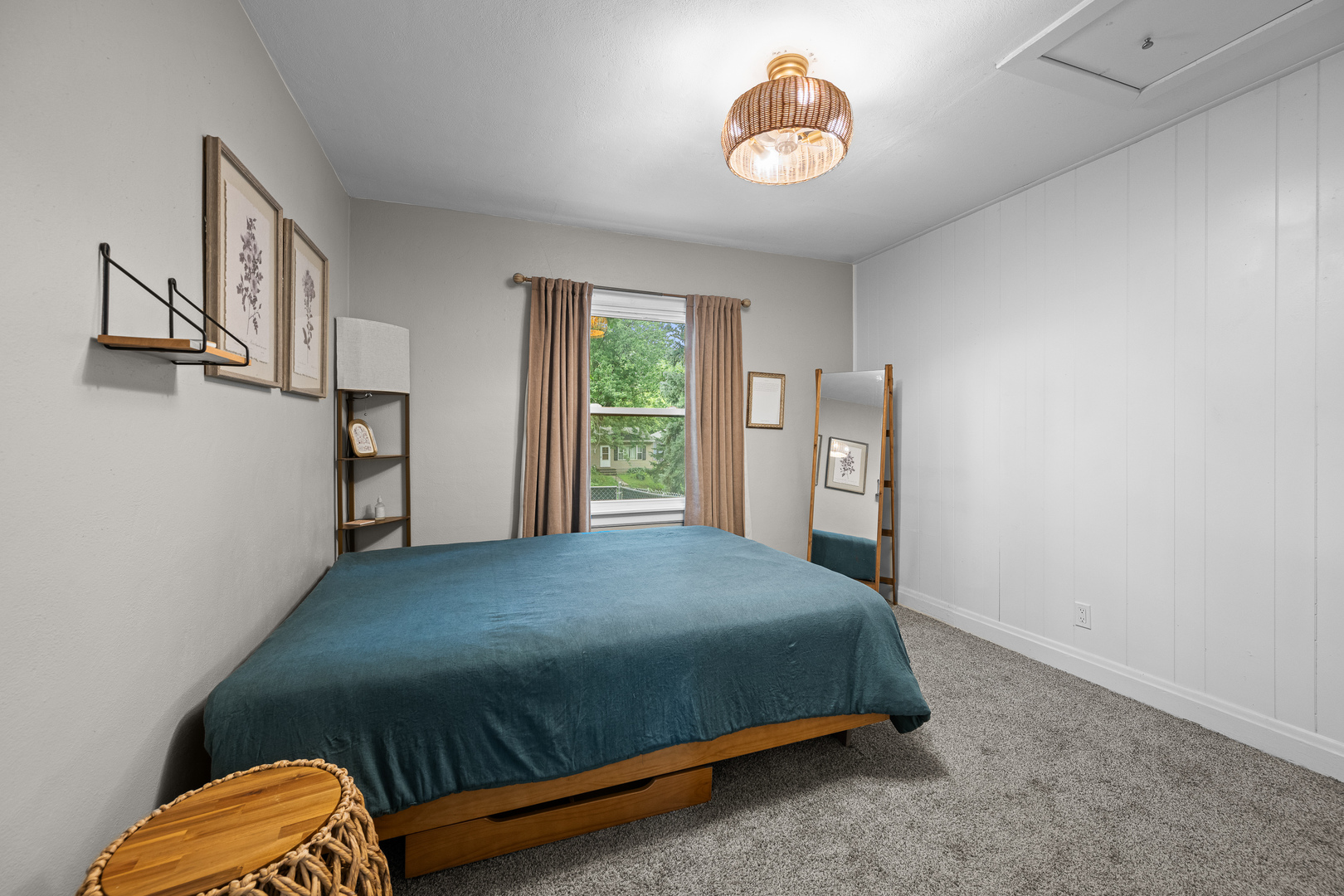 2548 Hawley Street Property Photo 10