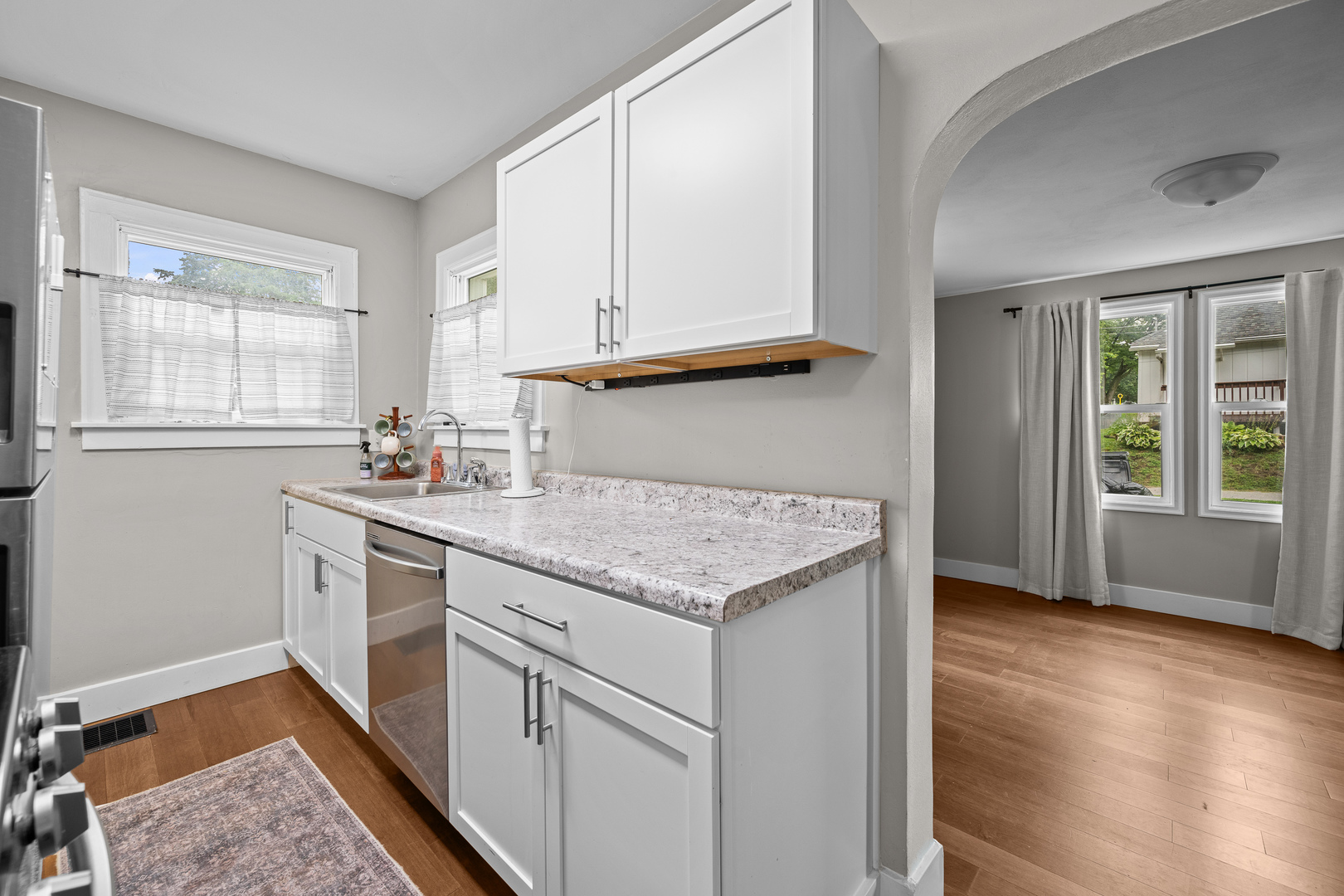 2548 Hawley Street Property Photo 18