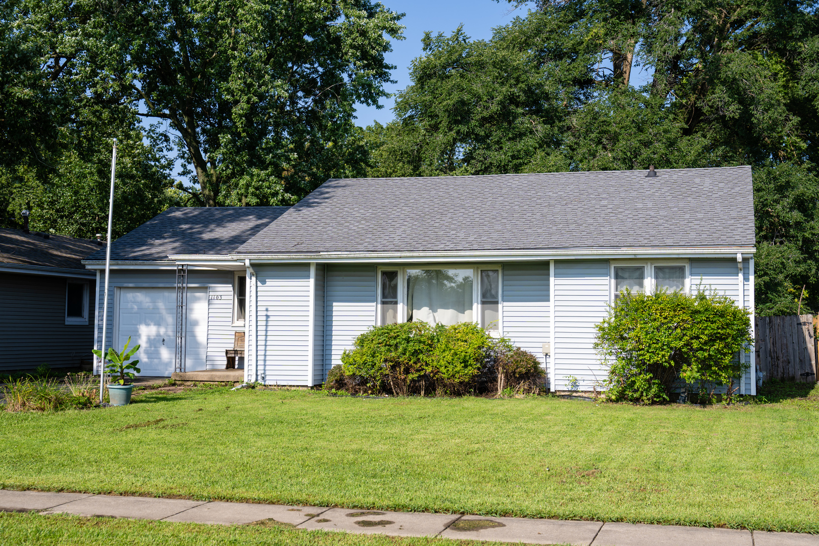 1103 N Coler Avenue Property Photo 1