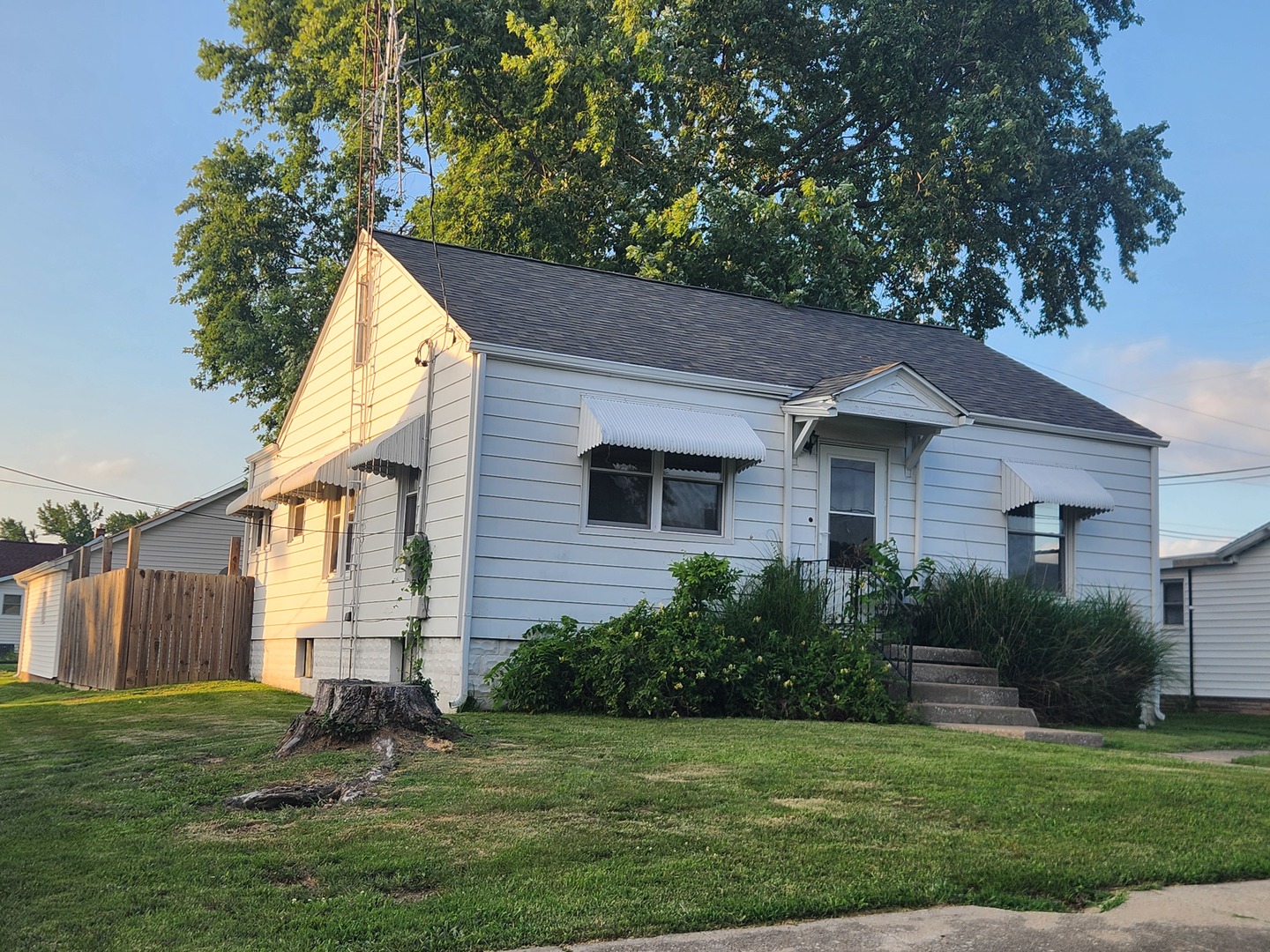 203 E Kaskaskia Street Property Photo 1