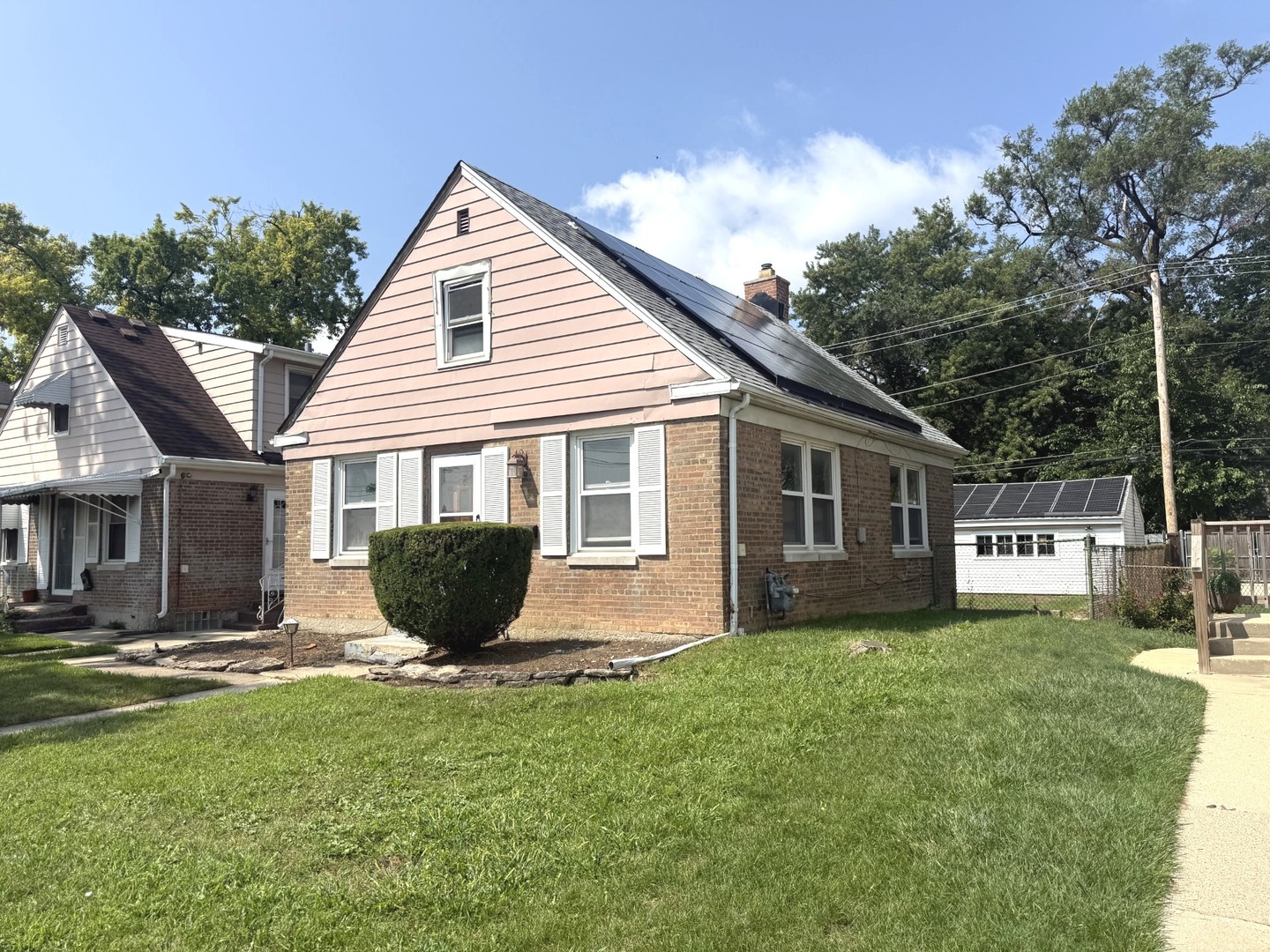 744 Gardner Road Property Photo 2