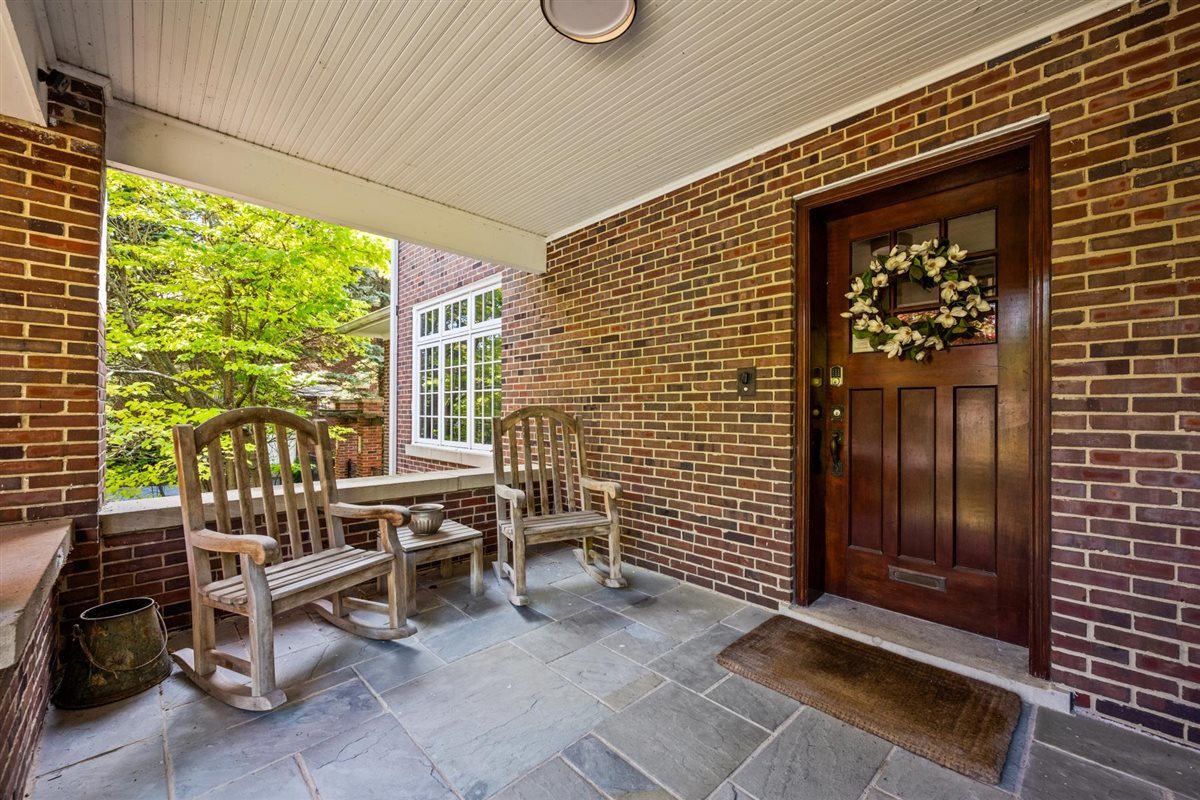 224 Sheridan Road Property Photo 5