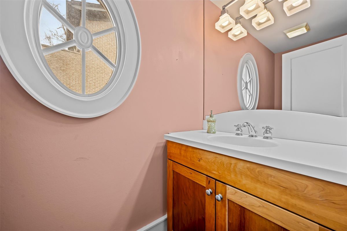 224 Sheridan Road Property Photo 22