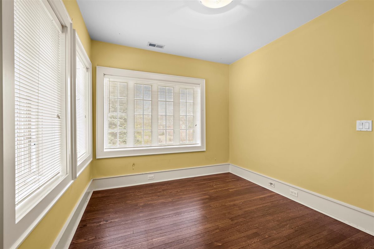224 Sheridan Road Property Photo 42