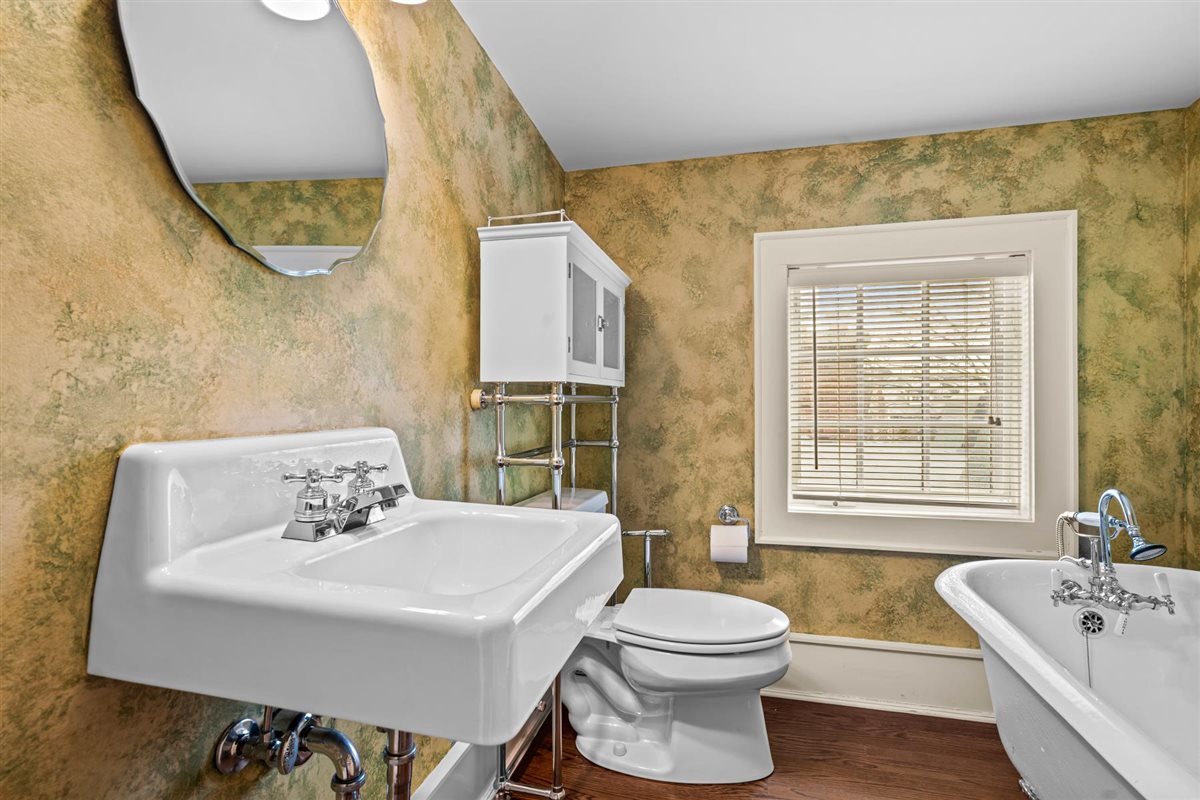 224 Sheridan Road Property Photo 46