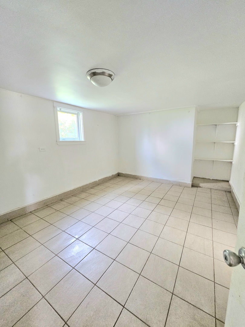 12727618 Property Photo 13