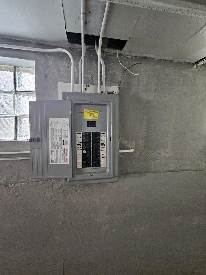 12727618 Property Photo 15