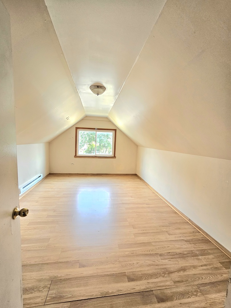 12727618 Property Photo 16