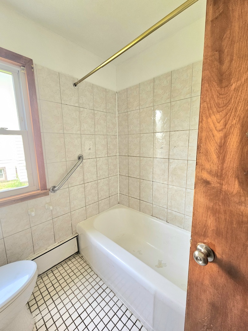 12727618 Property Photo 20