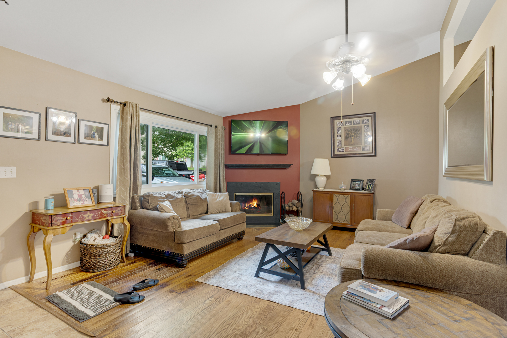 1507 Sunset Drive Property Photo 4