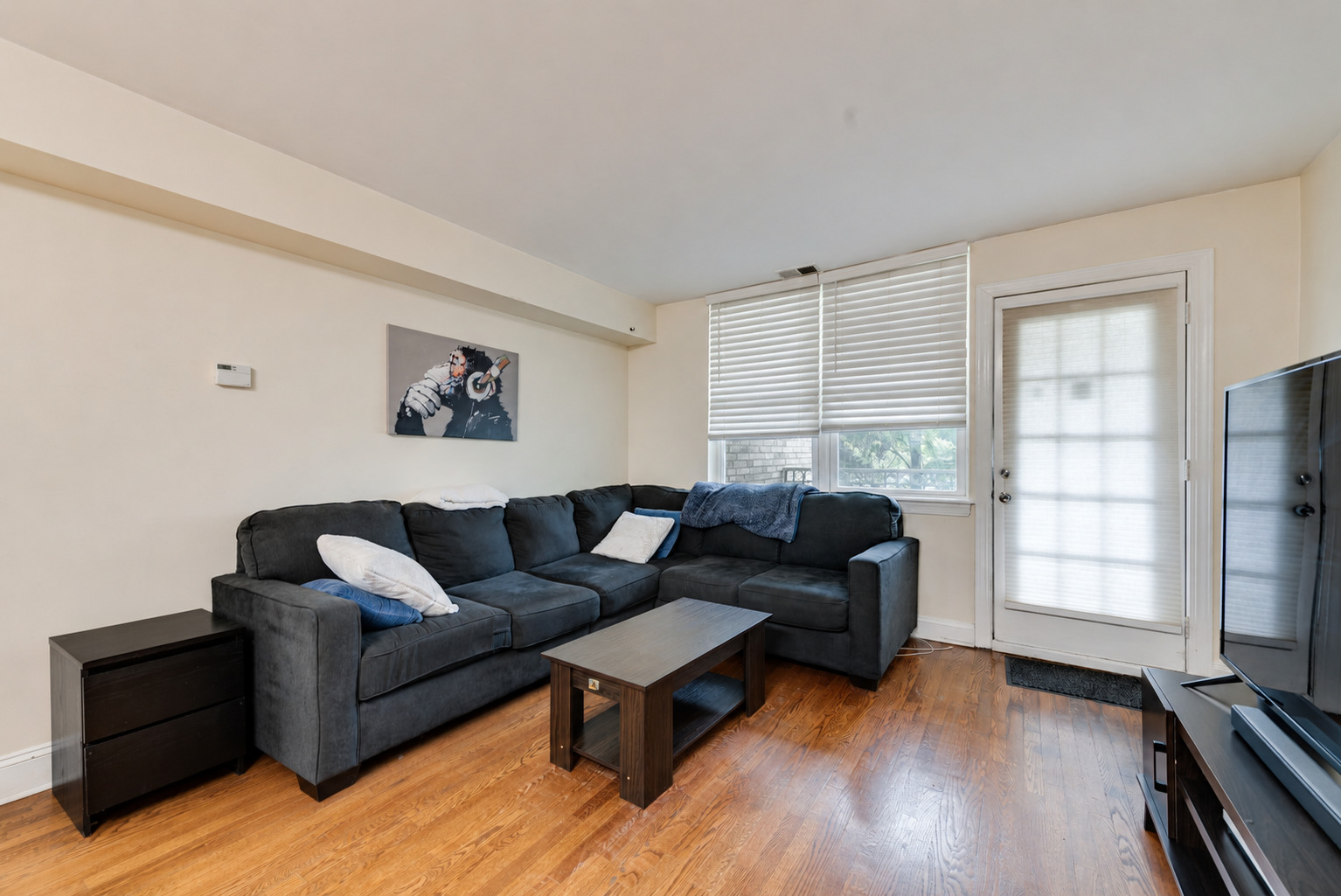 2501 W Touhy Avenue 203 Property Photo 3