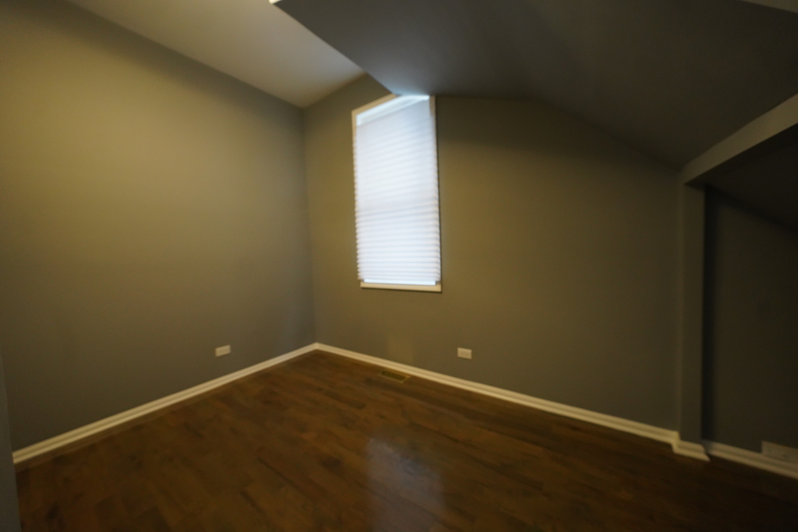 6940 S Bishop Street Property Photo 5
