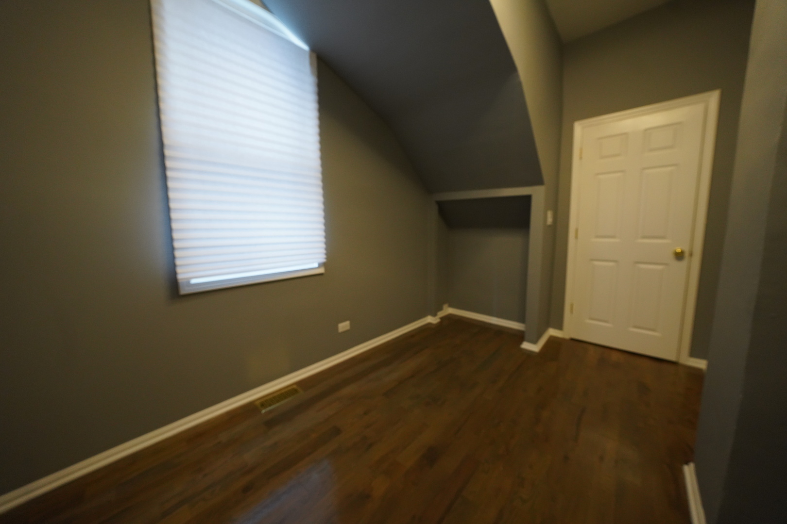 6940 S Bishop Street Property Photo 6