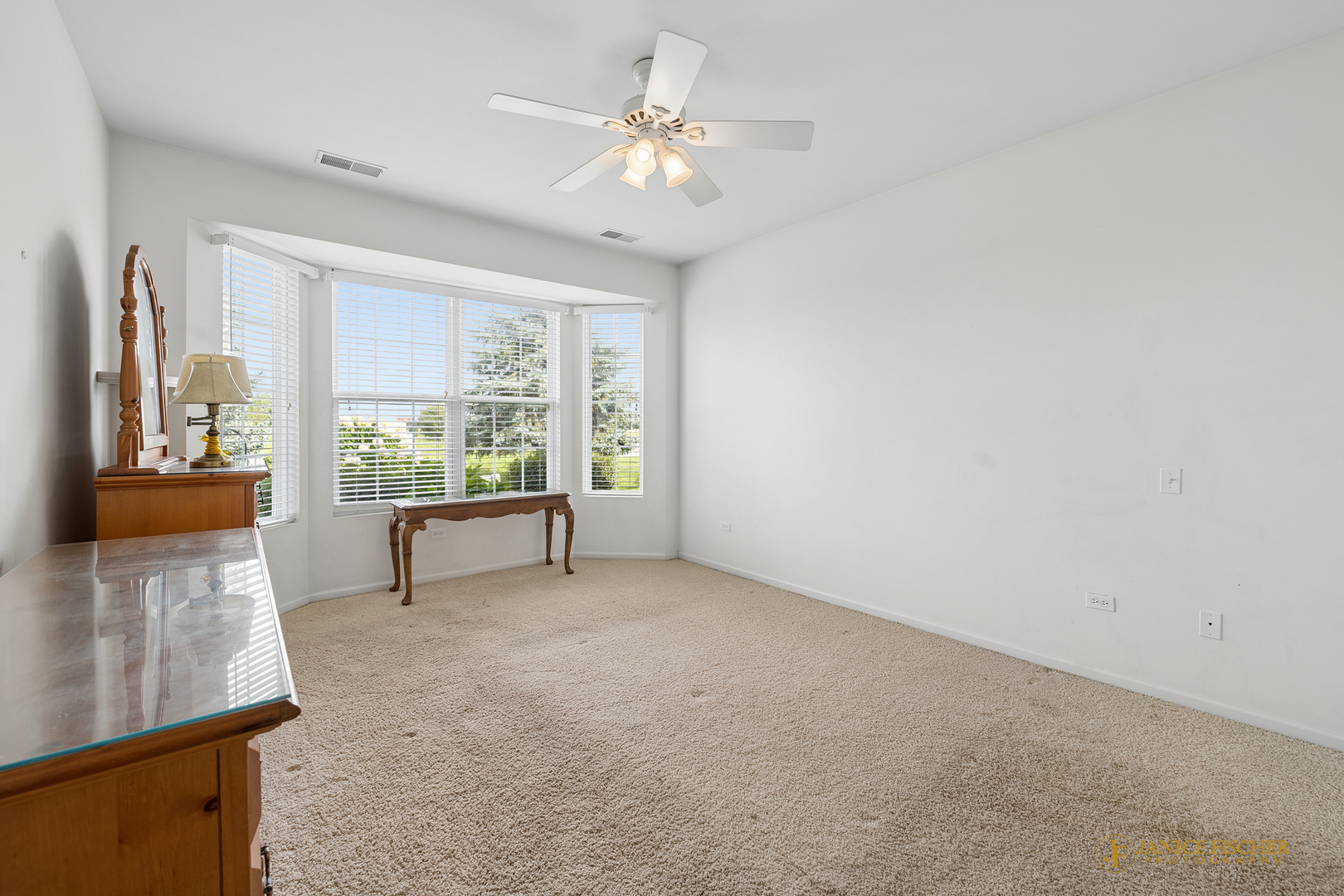 11620 Windsor Drive Property Photo 8