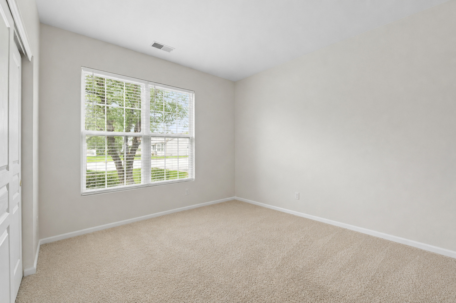 11620 Windsor Drive Property Photo 10