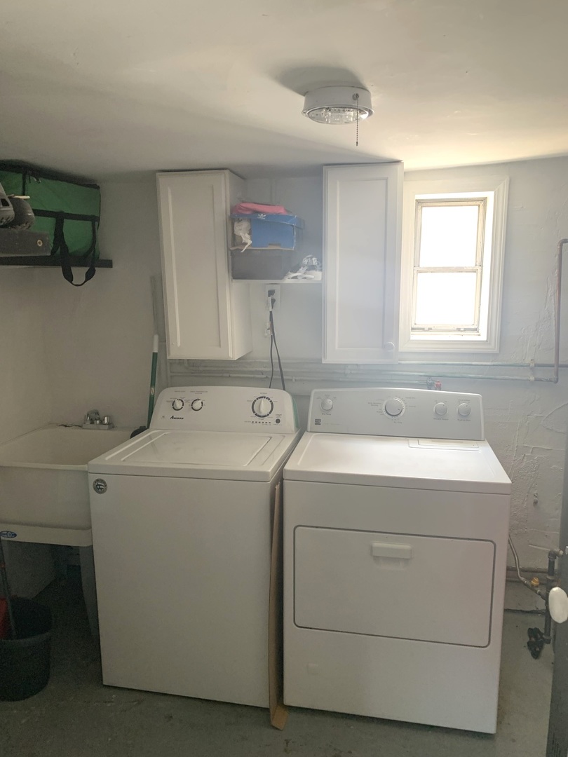 2208 N Lorel Avenue Property Photo 15
