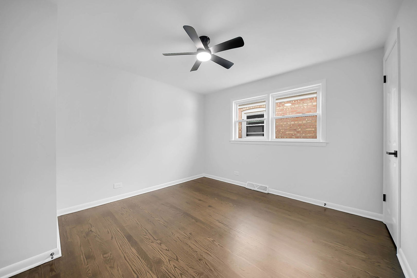 7823 Moody Avenue Property Photo 8