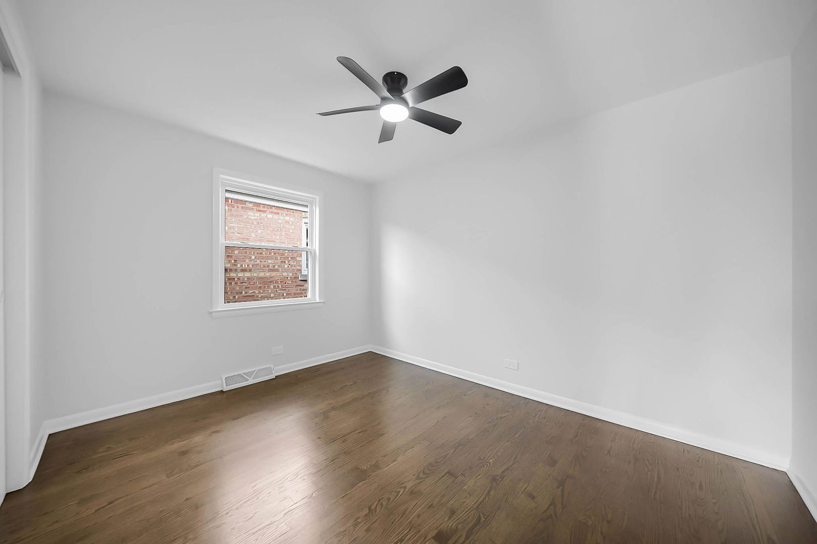 7823 Moody Avenue Property Photo 10