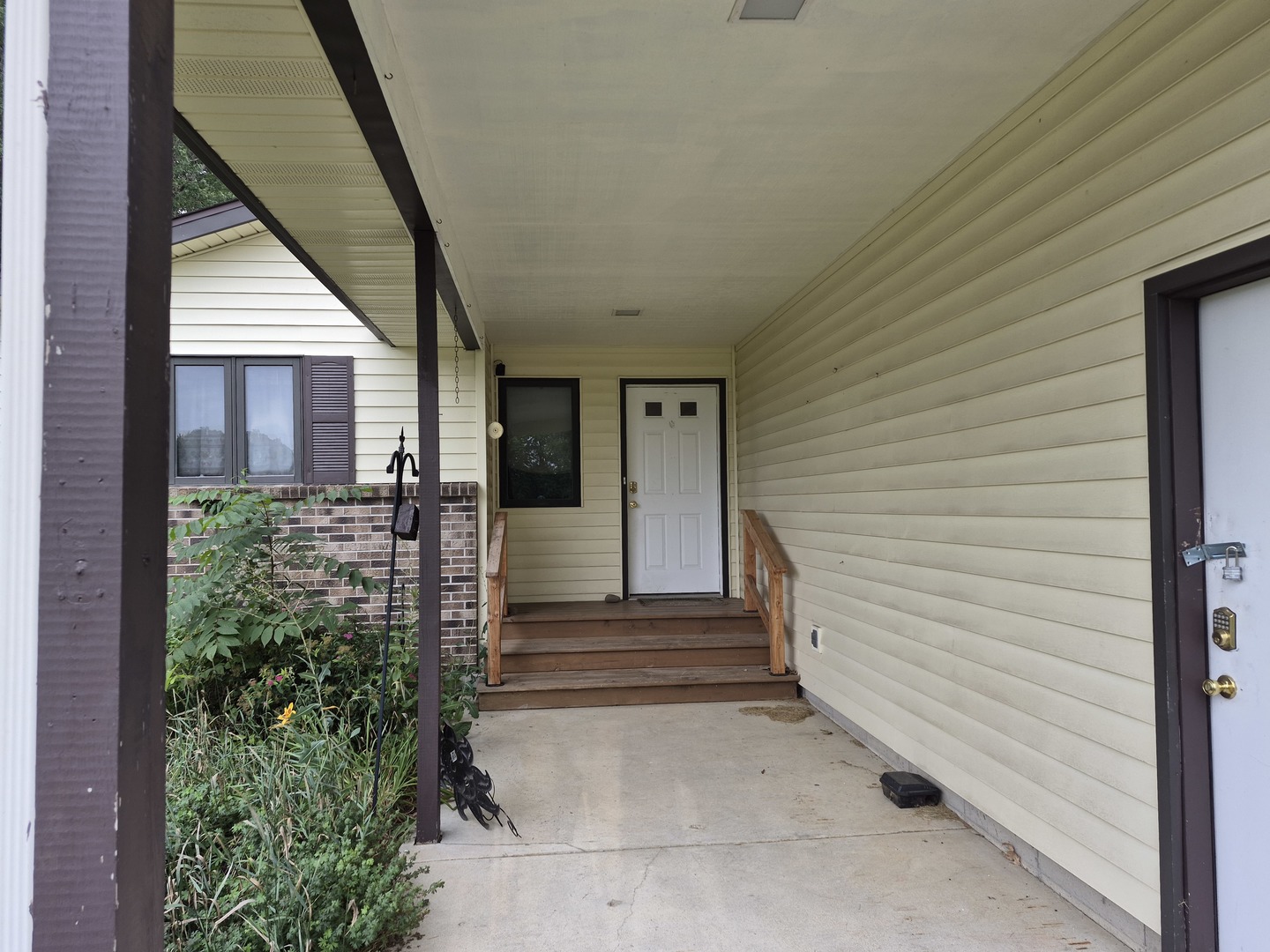 830 Lake Summerset Road Property Photo 4